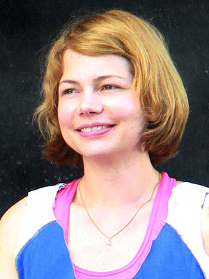michelle williams haircut december 2010. Michelle Williams: hairstyles